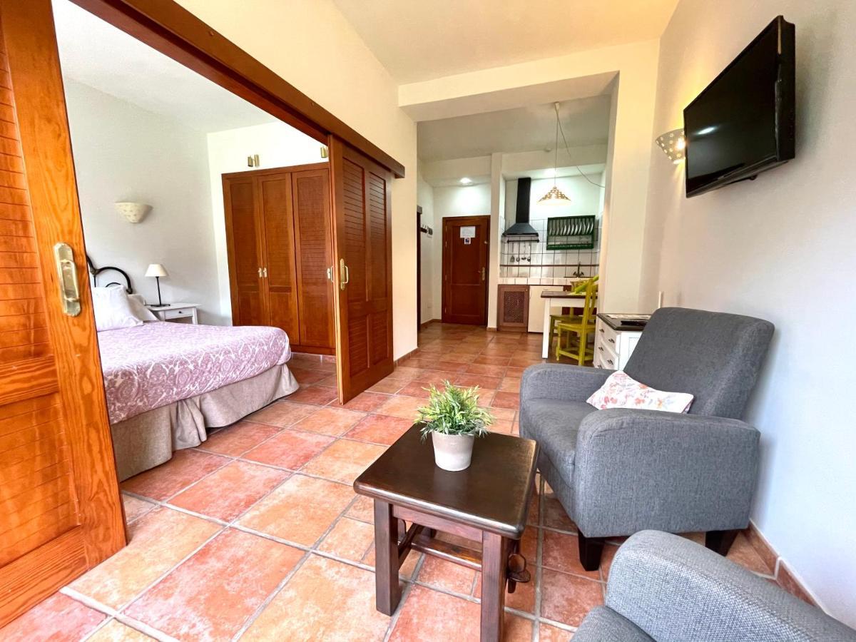 Apartamentos Los Telares Ермигуа Екстериор снимка