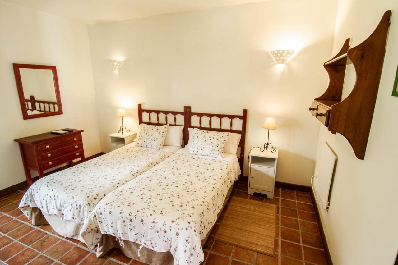 Apartamentos Los Telares Ермигуа Екстериор снимка